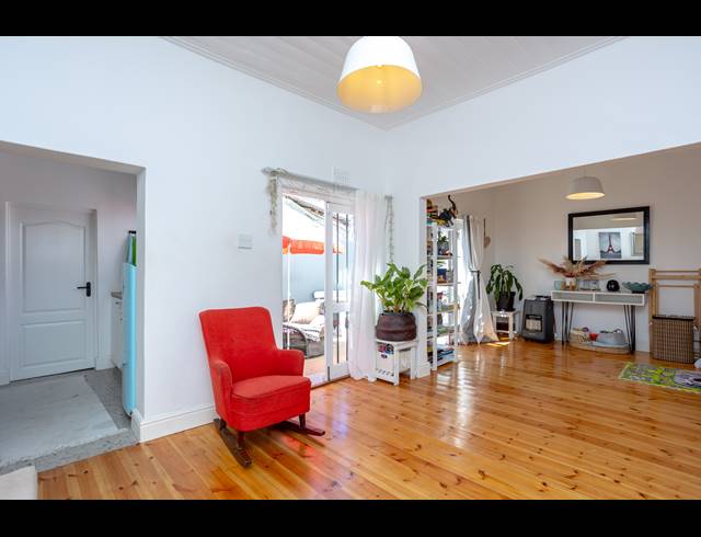 2 BEDROOM FREEHOLD SOLD IN OBSERVATORY